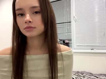 webcam girl hoaarisa capture image #187210