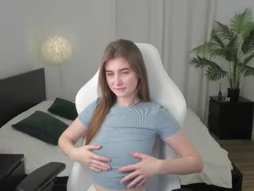 webcam girl lilly_colins capture image #144013