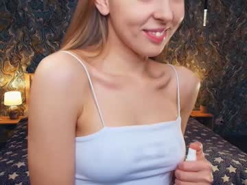 webcam girl lynneharding capture image #139047