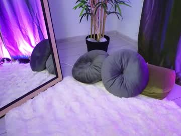 webcam girl ashley_is_heree capture image #189575