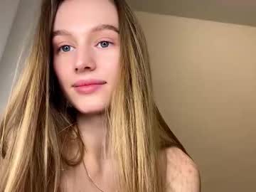 webcam girl antionettepulgarin capture image #197267