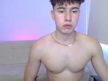 Sex cam beauty adrian_morelli