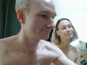 webcam couple mrs_velvet_vixen_and_mr_stud capture image #137304