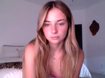 webcam girl sophiesweetss capture image #105774
