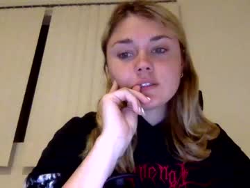 webcam girl cassidyyqueen capture image #6803