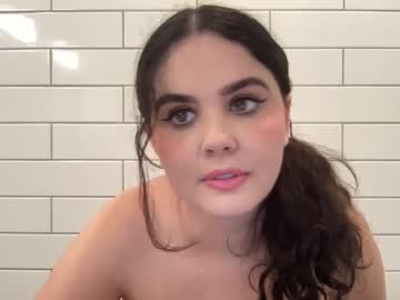 webcam girl gia_is_horny capture image #11009