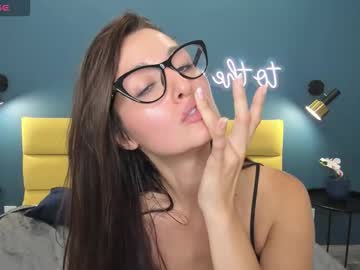 webcam girl joannelson capture image #175456