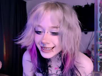 Sex cam beauty lollyshy__