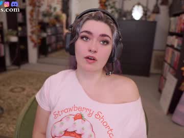 webcam girl serareads capture image #127480