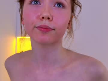 Sex cam beauty petitedaisy__