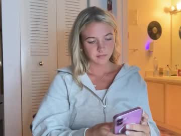 webcam girl alyssaleary1 capture image #176837