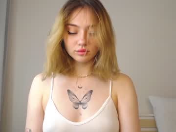 webcam girl adelewilson__ capture image #32074