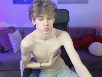 Sex cam beauty curly_twinkboy