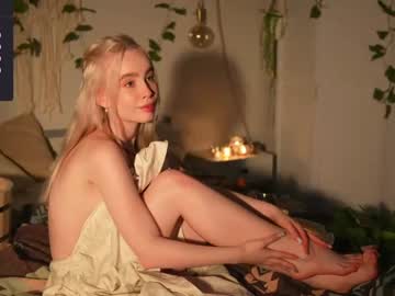 webcam girl mother__of__dragons capture image #63684