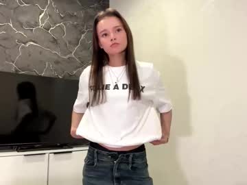 webcam girl hoaarisa capture image #187287