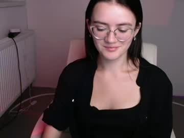webcam girl ketrin_pirsss capture image #116150