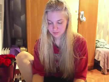 webcam girl tiny_kiss capture image #217232