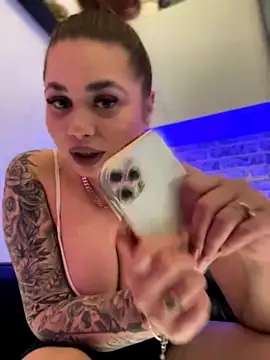 Stripchat sex cam SharonRey